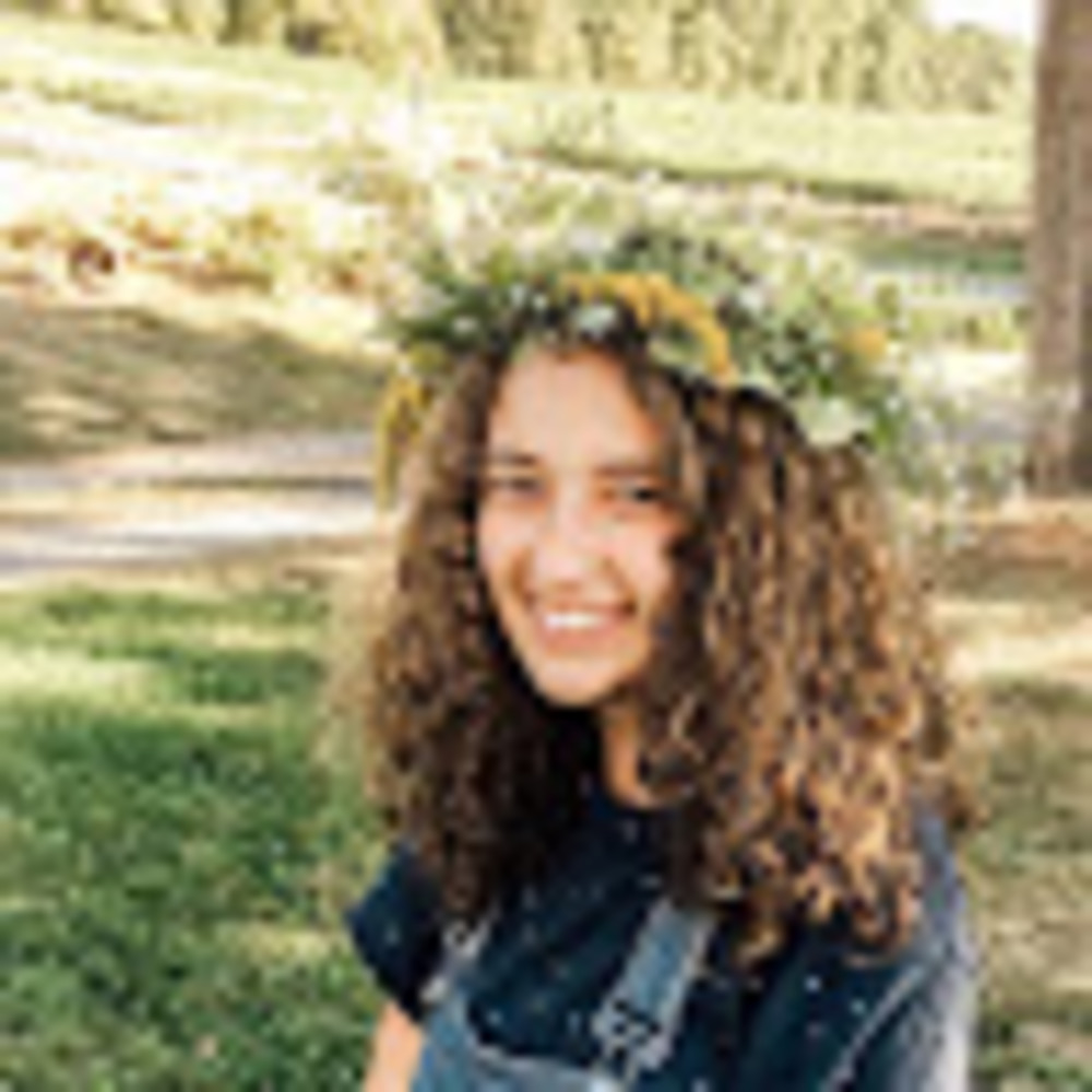 Meet your Posher, Lydia